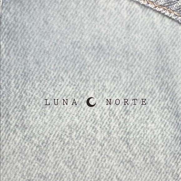 Luna Norte | Vintage-Retro Inspired Brooch Collection - Picture 2 of 8